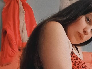 Discover AlanaRains VIP show