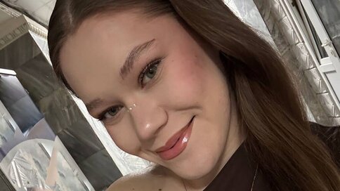 Discover AmeliaDot VIP show