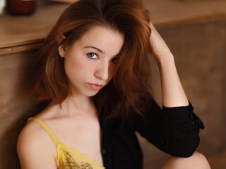 Discover AmelyFoxy VIP show