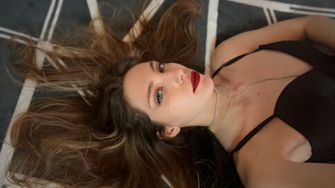 Discover AmyHuckabey VIP show