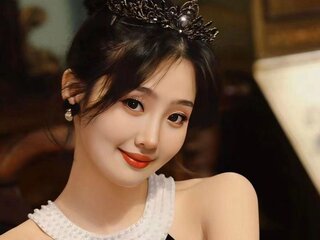 Discover AnnabelMia VIP show