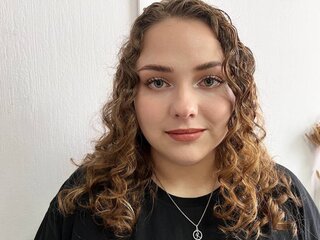 Discover ChristinaHinton VIP show