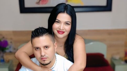 Discover CrissandValery VIP show