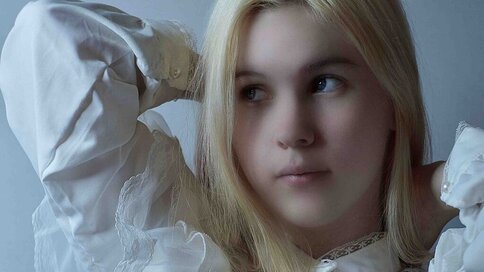 Discover DeidreSarin VIP show