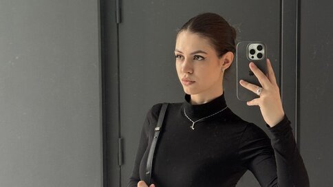 Discover GemmaBrunger VIP show