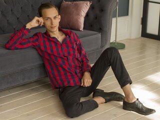 Discover HenryWalt VIP show