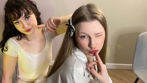 Discover JenelleAndChu VIP show