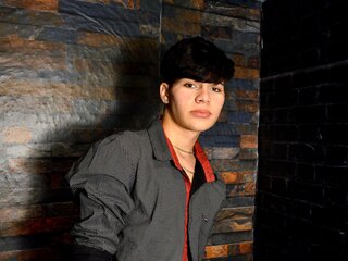 Discover JonasCantu VIP show