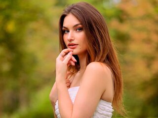 Discover Junessa VIP show