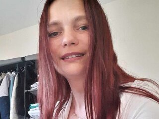 Discover MacrinaMoni VIP show