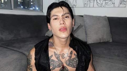 Discover NickThunder VIP show