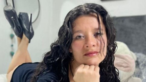 Discover RoomLia VIP show