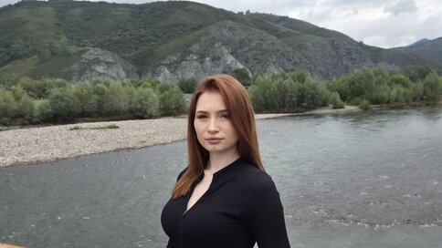 Discover SharriTopez VIP show