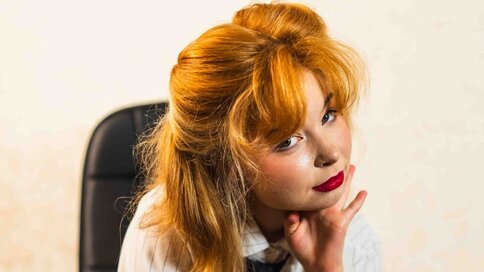 Discover StellaVanila VIP show