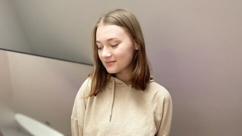 Discover SynnoveBrougham VIP show