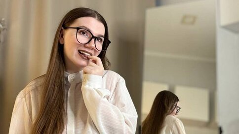 Discover TerraTrinh VIP show