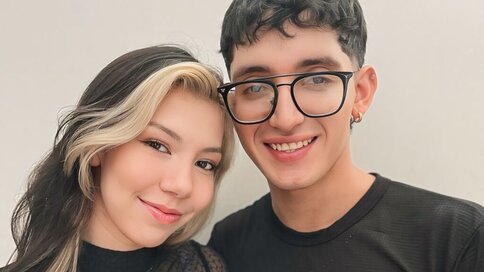 Discover ValeriaandTomas VIP show