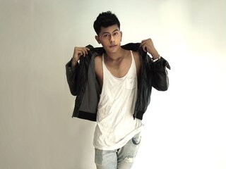 Discover ZackMilan VIP show